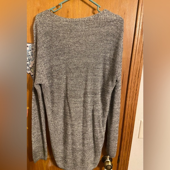 Selling a sweater from ana. Size L - Picture 3 of 3